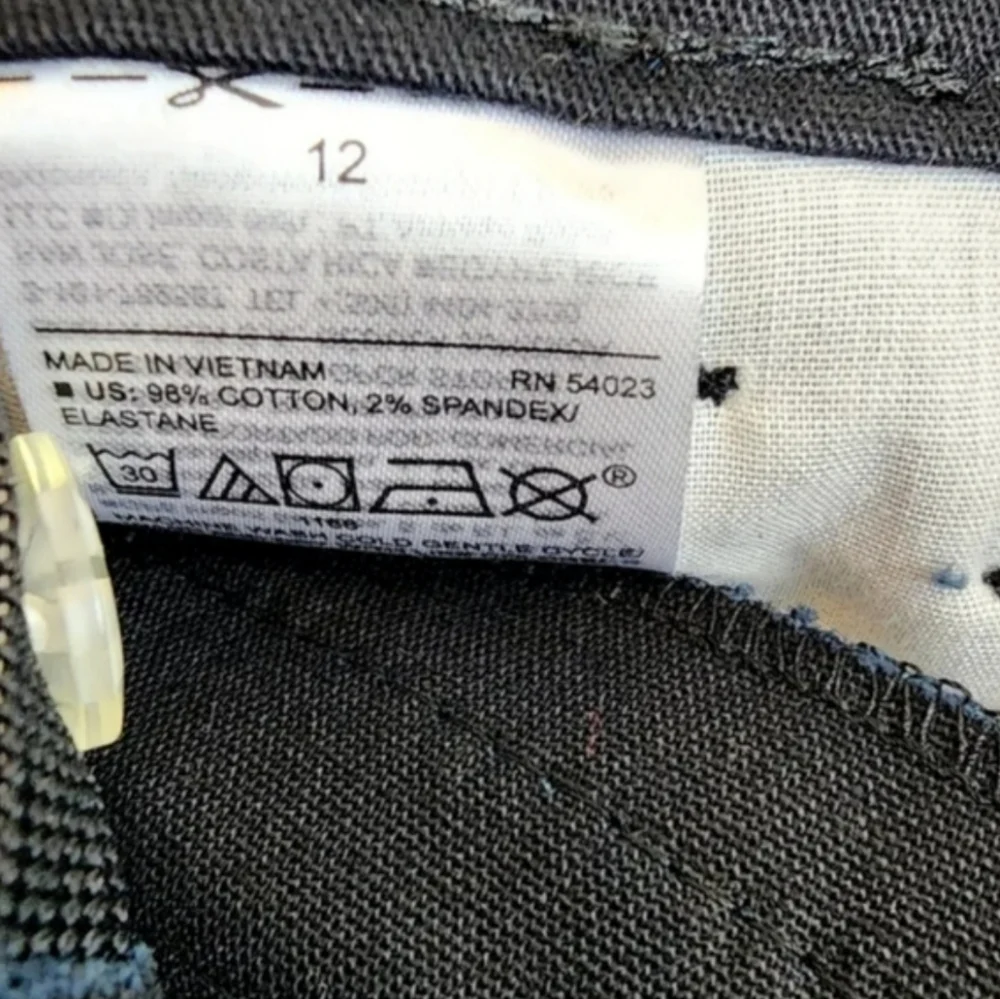 Old Navy Girl Uniform Twill Bermuda Short